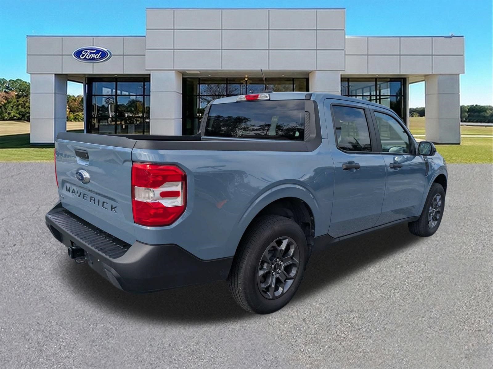 Certified 2024 Ford Maverick XLT w/ XLT Luxury Package FWD image 2