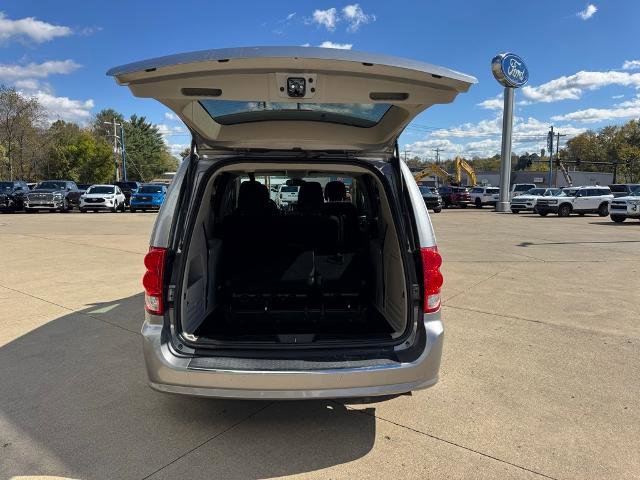 Used 2019 Dodge Grand Caravan SE image 7