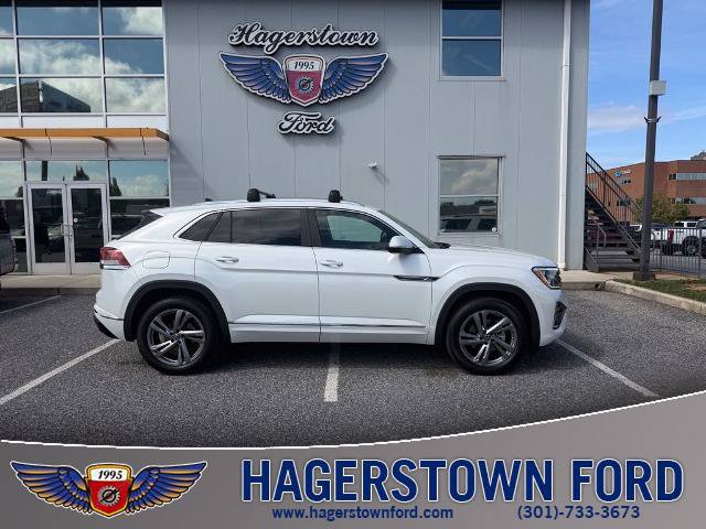 Used 2024 Volkswagen Atlas Cross Sport SEL R-Line AWD/4WD image 1