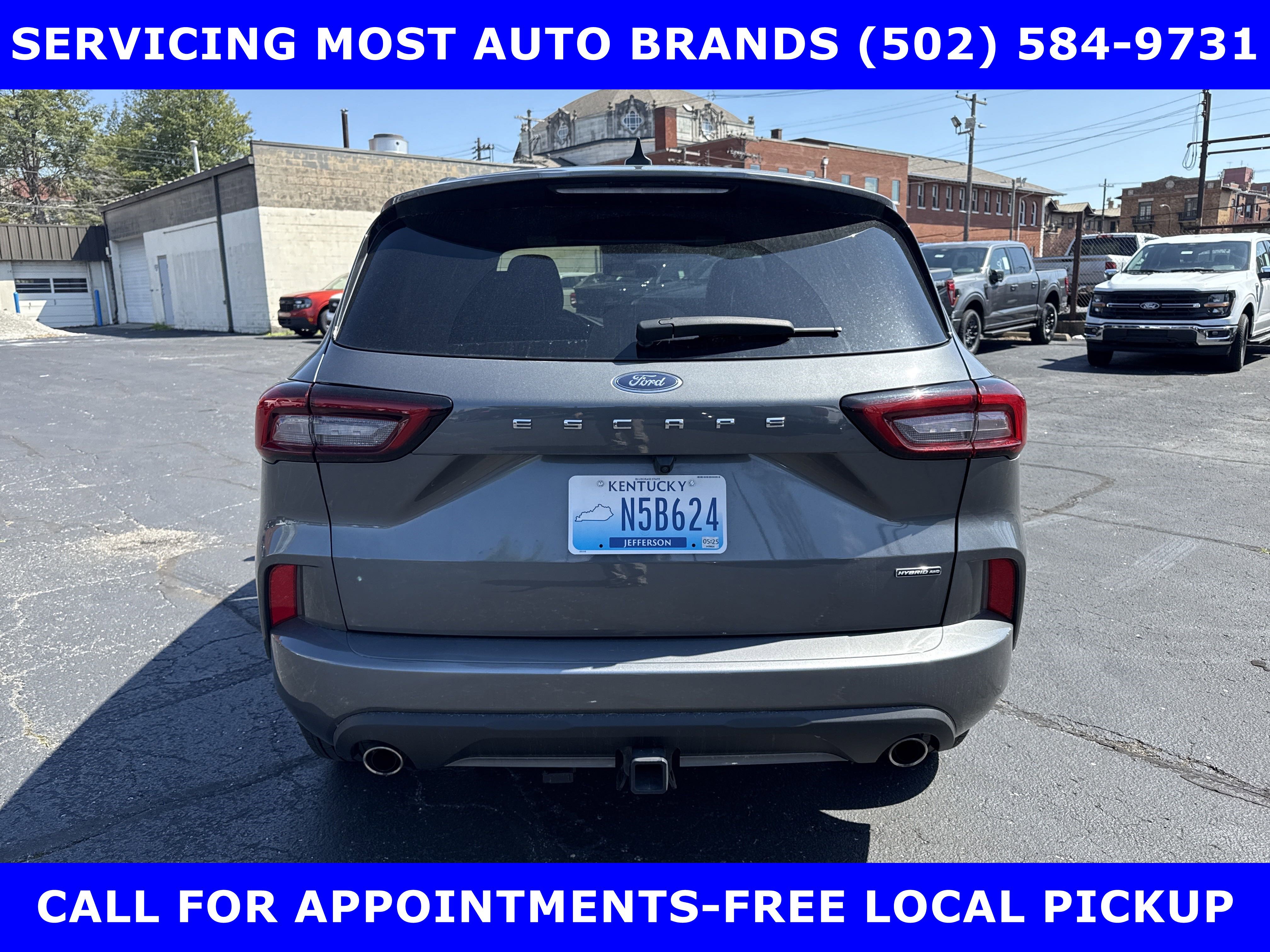 Certified 2023 Ford Escape ST-Line Select w/ Class II Trailer Tow Package image 9