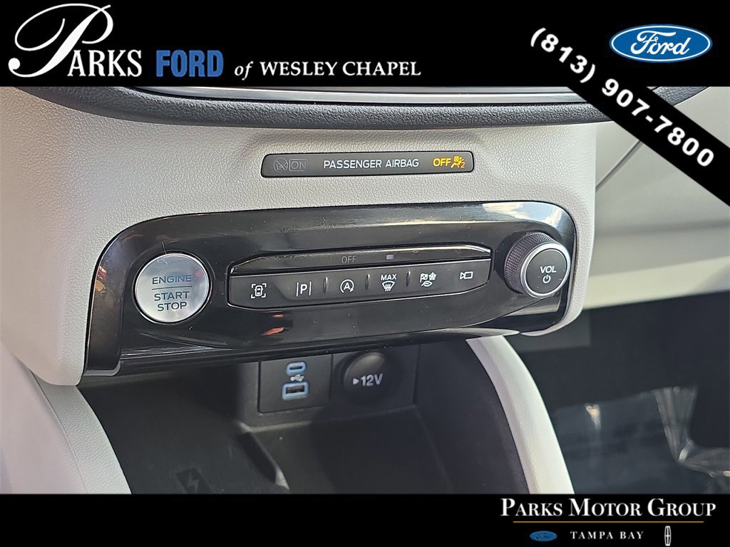 Certified 2023 Ford Escape Platinum w/ Class II Trailer Tow Package image 26