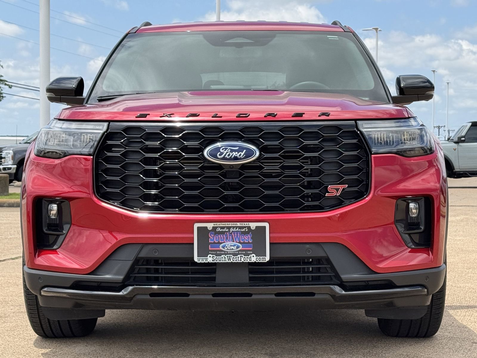 Certified 2025 Ford Explorer ST AWD/4WD image 9