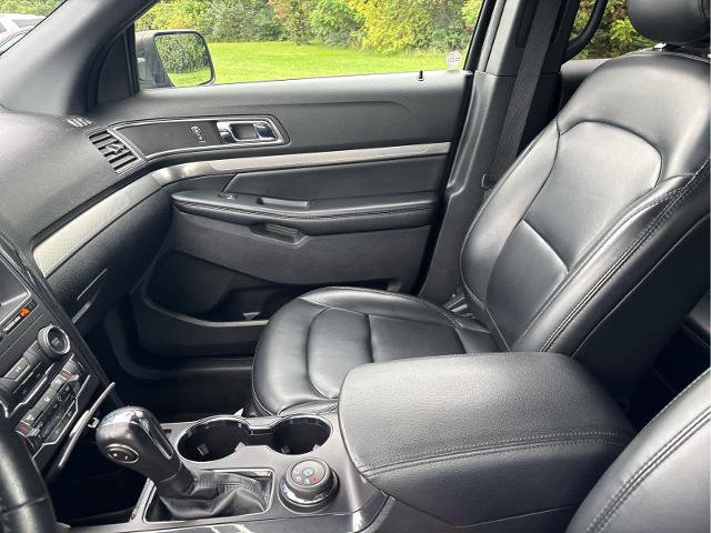 Certified 2019 Ford Explorer XLT w/ Equipment Group 202A AWD/4WD image 26