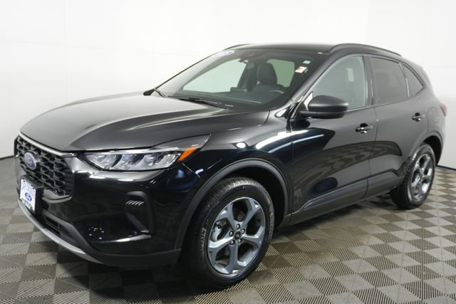 Certified 2025 Ford Escape ST-Line image 7