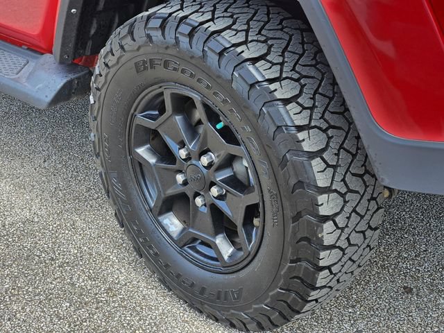 Used 2021 Jeep Gladiator Sport AWD/4WD image 8