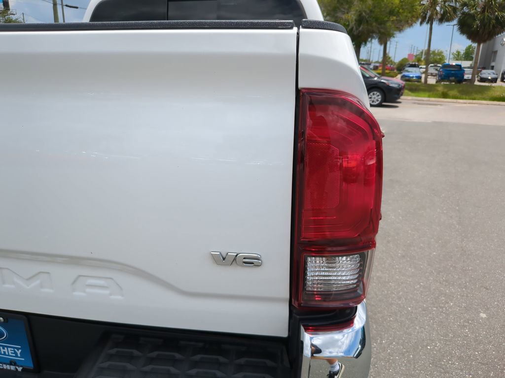 Used 2021 Toyota Tacoma SR5 RWD image 13
