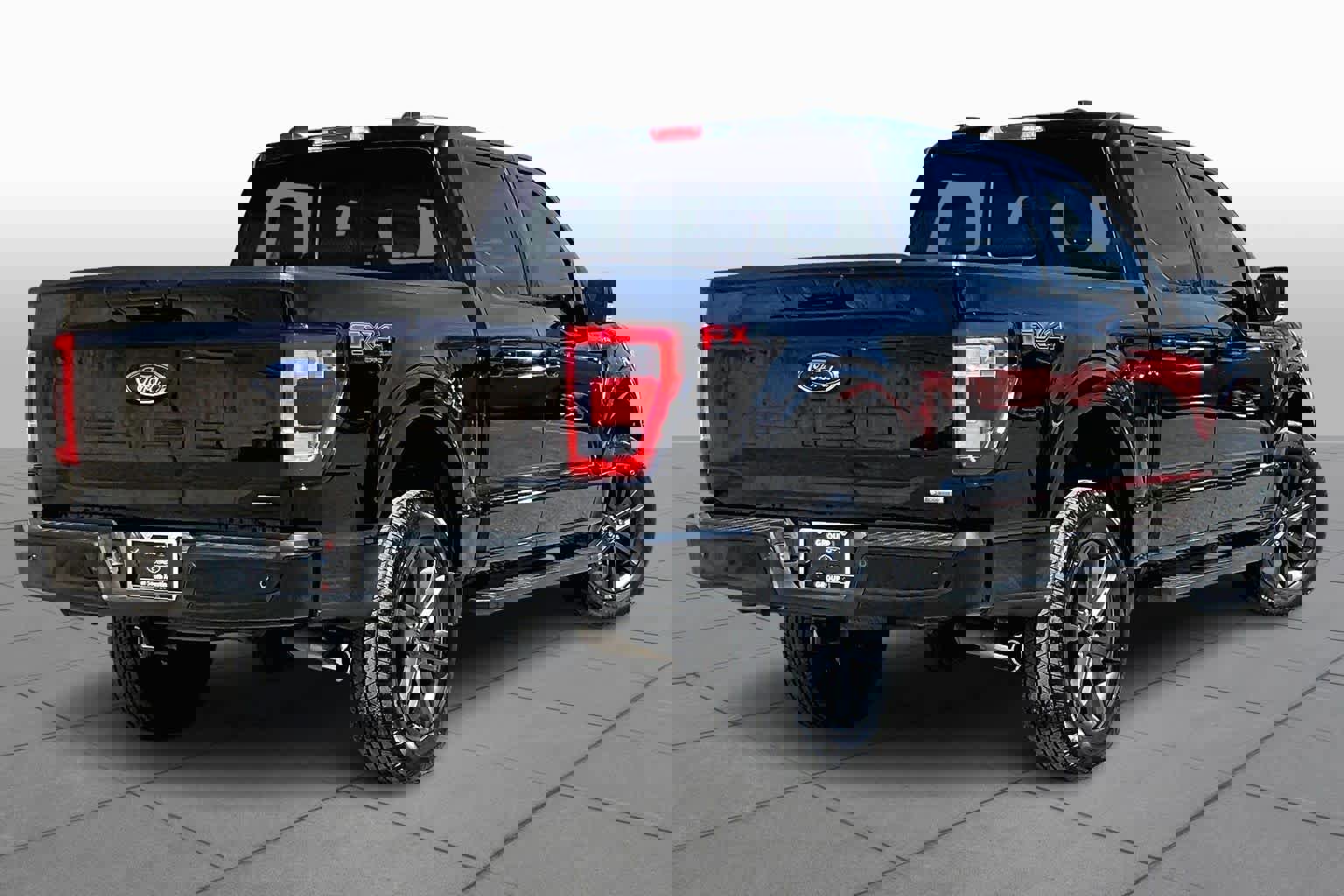 Certified 2023 Ford F150 Lariat image 3