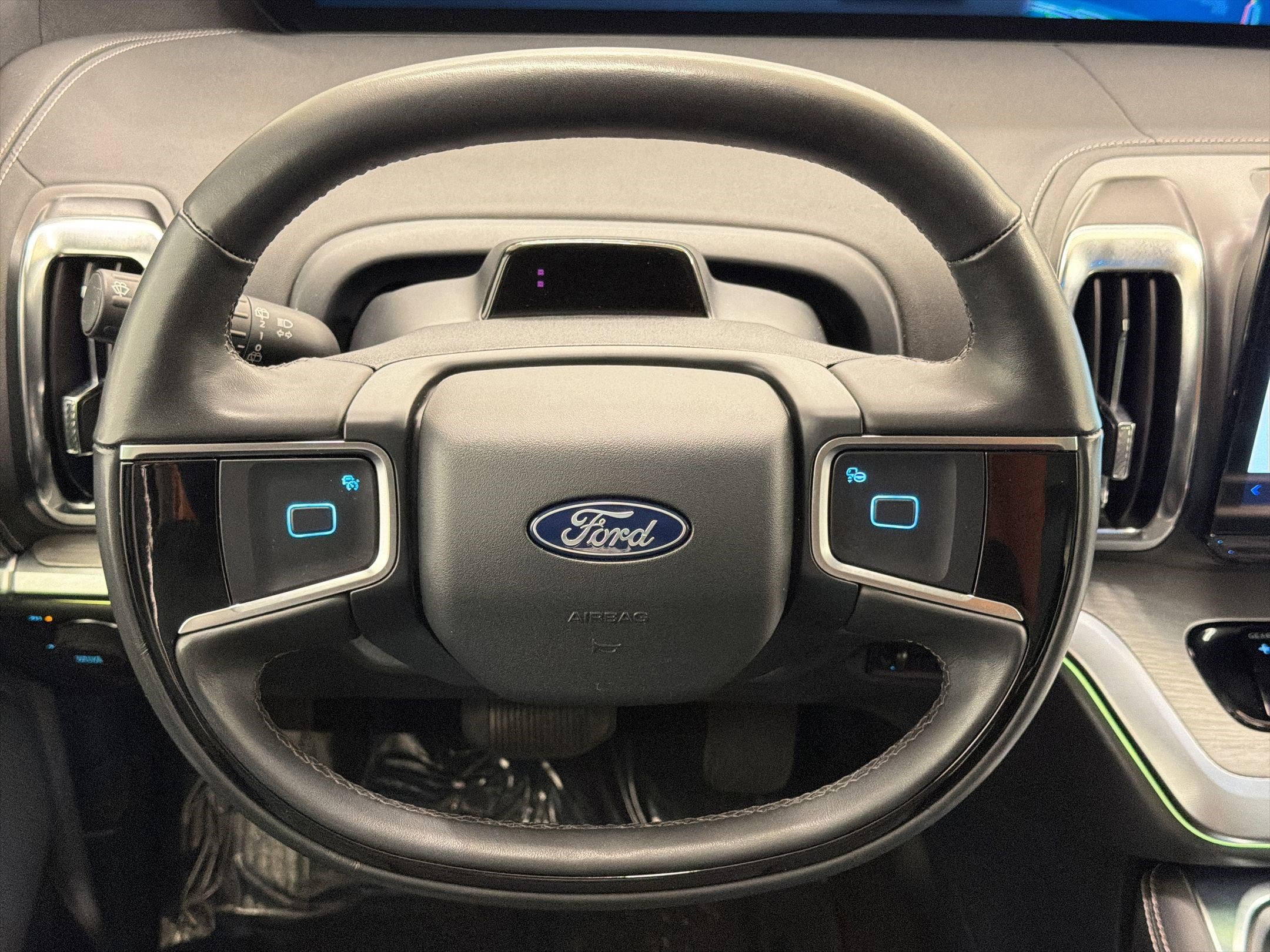 Certified 2025 Ford Expedition Max Platinum AWD/4WD image 17