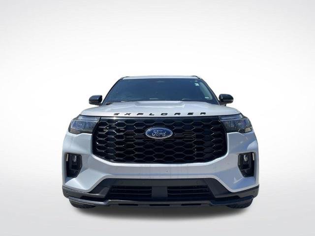 Certified 2026 Ford Explorer ST-Line AWD/4WD image 3