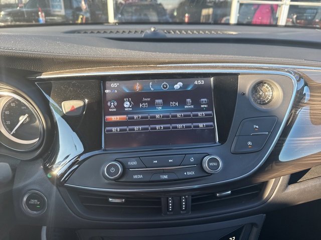 Used 2020 Buick Envision Essence image 11