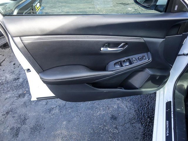 Used 2025 Nissan Sentra SV image 26