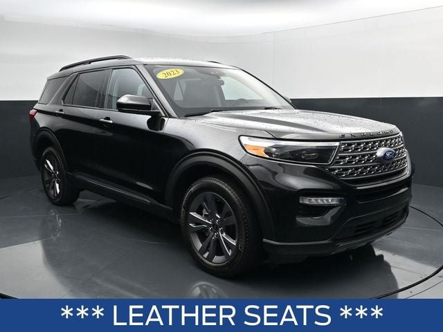 Certified 2023 Ford Explorer XLT w/ Equipment Group 202A AWD/4WD image 2