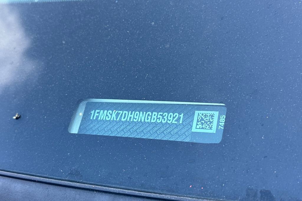 Certified 2022 Ford Explorer XLT image 2