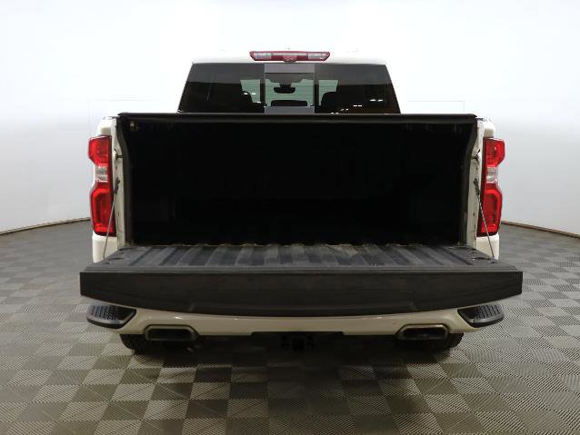 Used 2021 Chevrolet Silverado 1500 High Country w/ Technology Package image 21