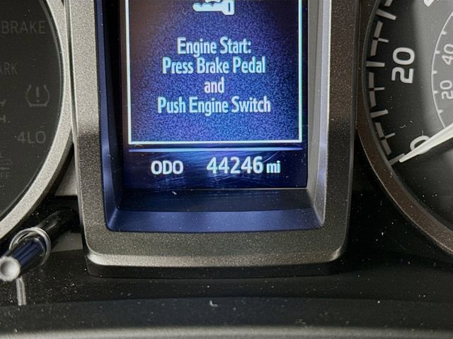 Used 2023 Toyota Tacoma SR image 12