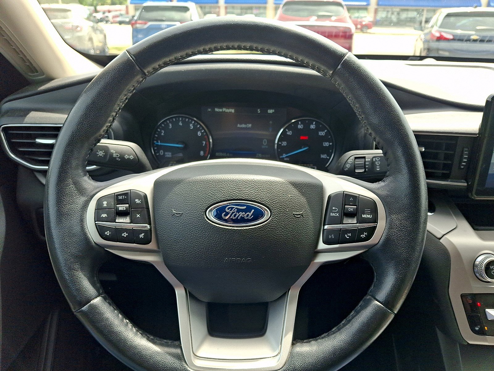 Certified 2022 Ford Explorer XLT w/ Equipment Group 202A RWD image 18