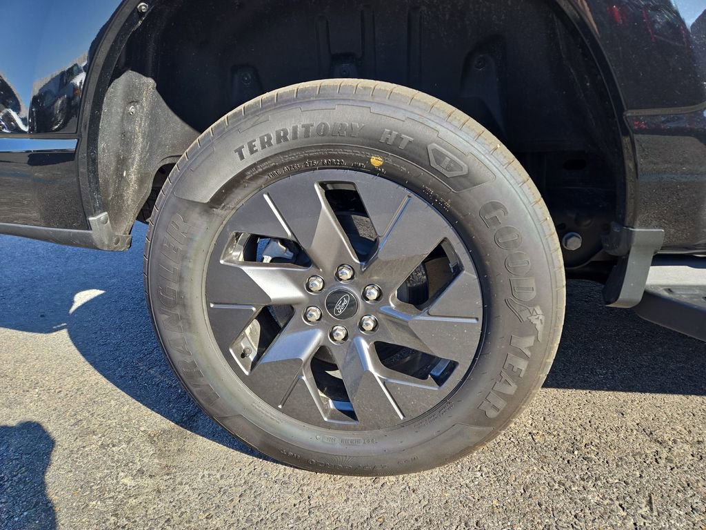 Certified 2025 Ford F150 Lightning Flash AWD/4WD image 2