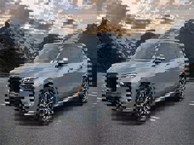 Used 2023 BMW X7 xDrive40i w/ M Sport Package image 1