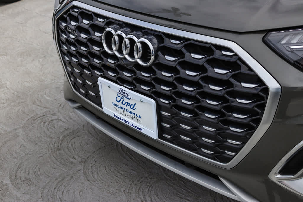 Used 2023 Audi Q5 2.0T Prestige w/ Prestige Package AWD/4WD image 8