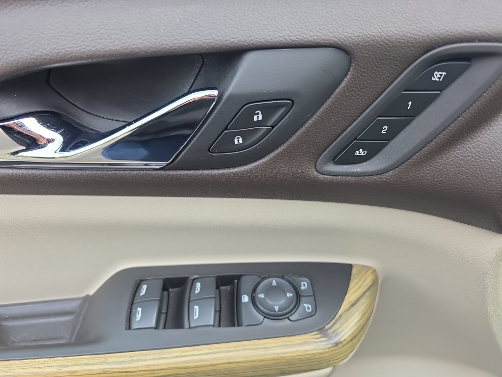 Used 2019 GMC Acadia Denali w/ Technology Package AWD/4WD image 21