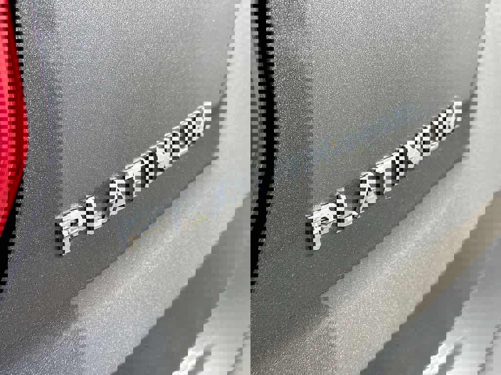 Certified 2017 Ford Explorer Platinum image 10