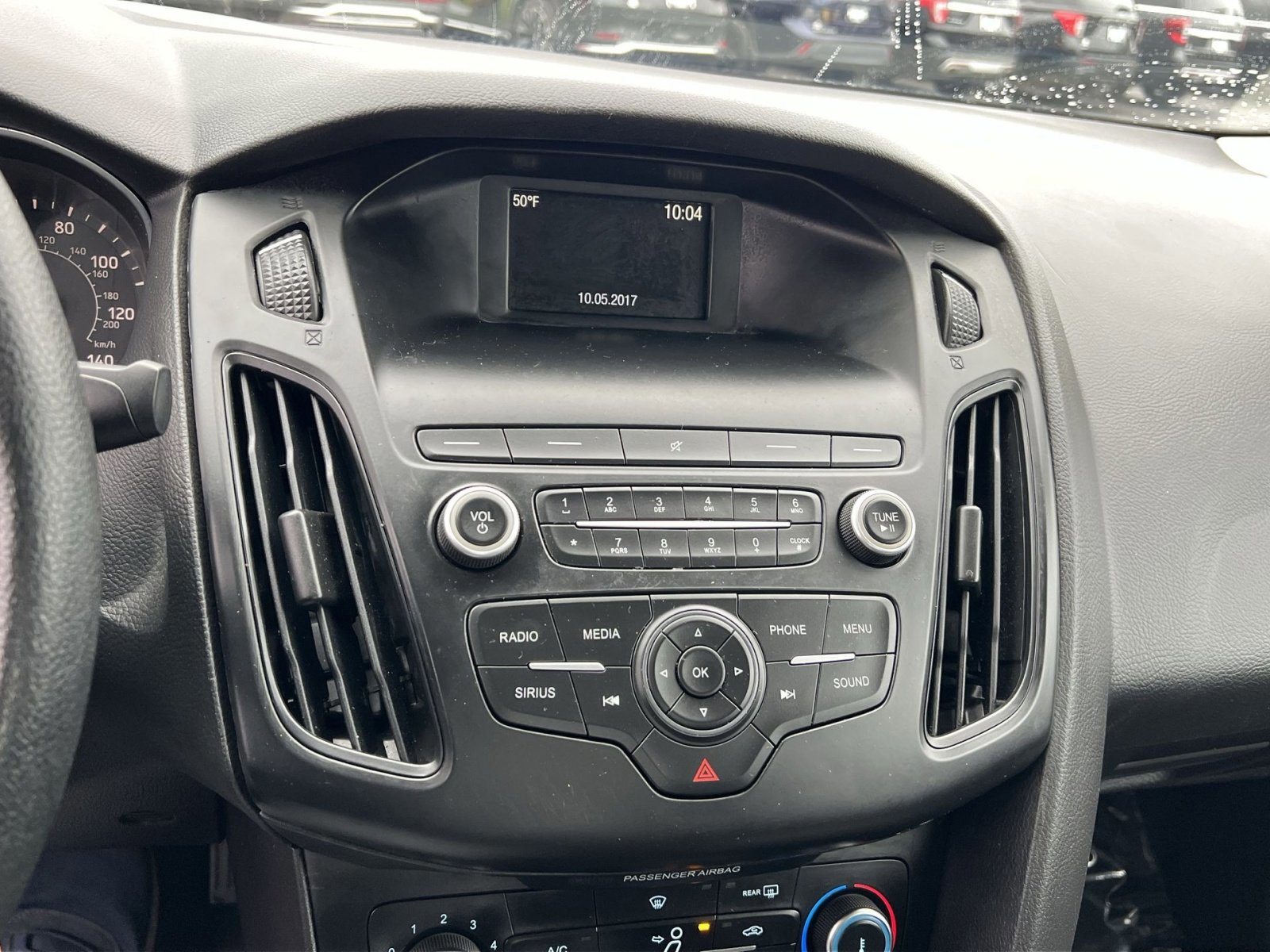 Certified 2018 Ford Focus SE image 17