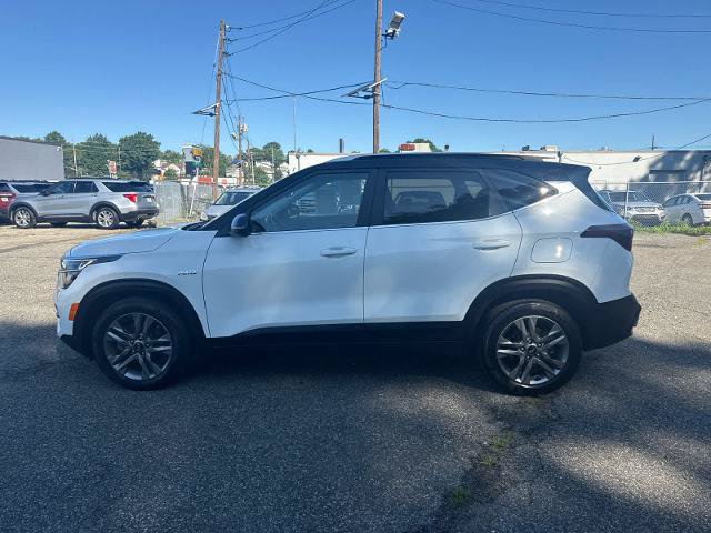 Used 2021 Kia Seltos S AWD/4WD image 4