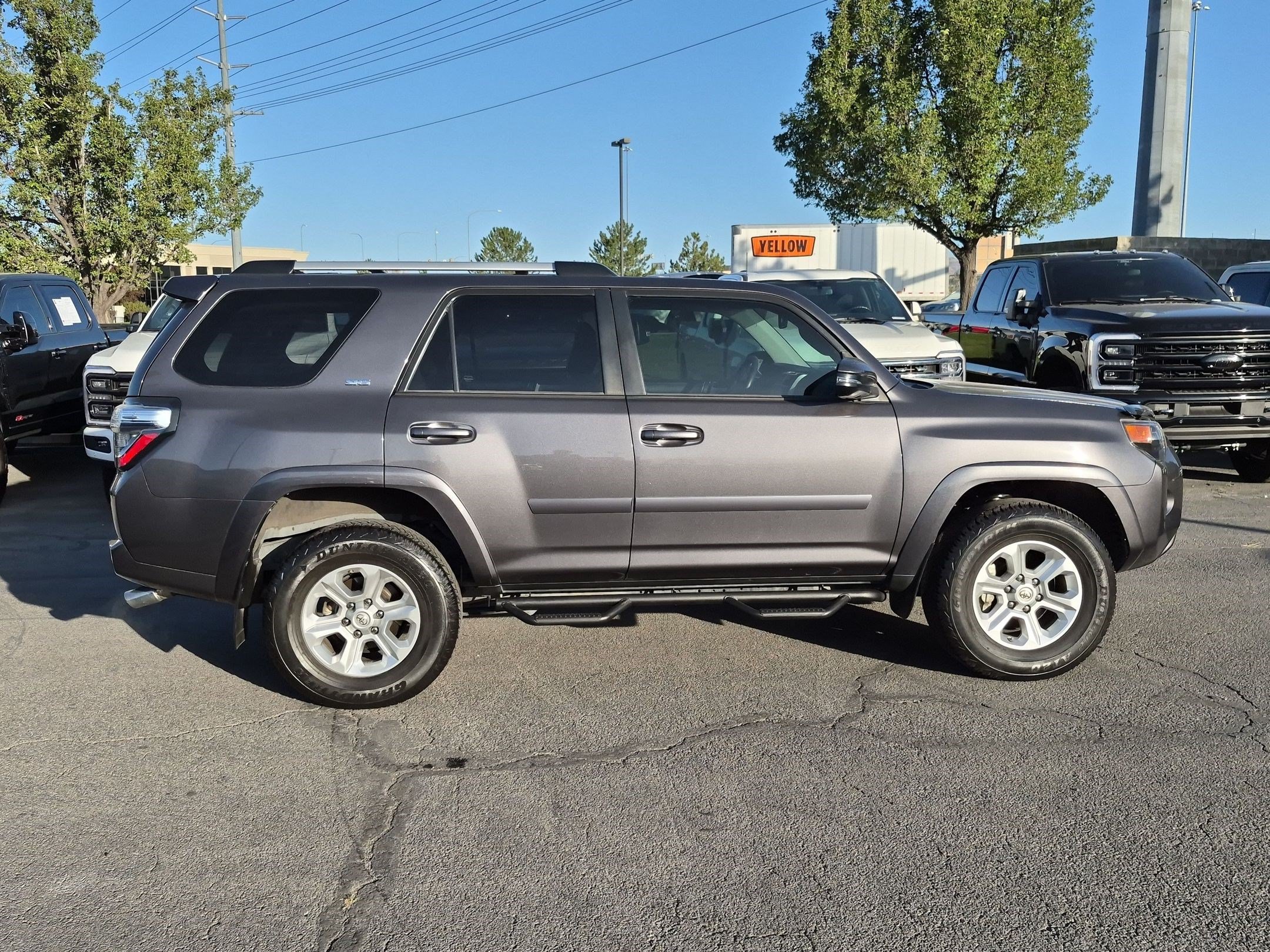 Used 2021 Toyota 4Runner SR5 Premium w/ Moonroof Package AWD/4WD image 2