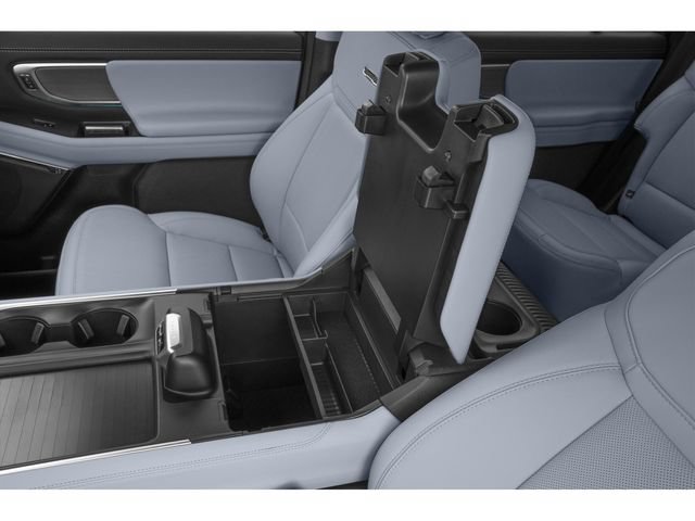 Certified 2025 Ford Expedition Platinum w/ Driver's Package AWD/4WD image 9