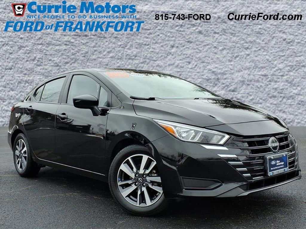 Used 2023 Nissan Versa SV image 7