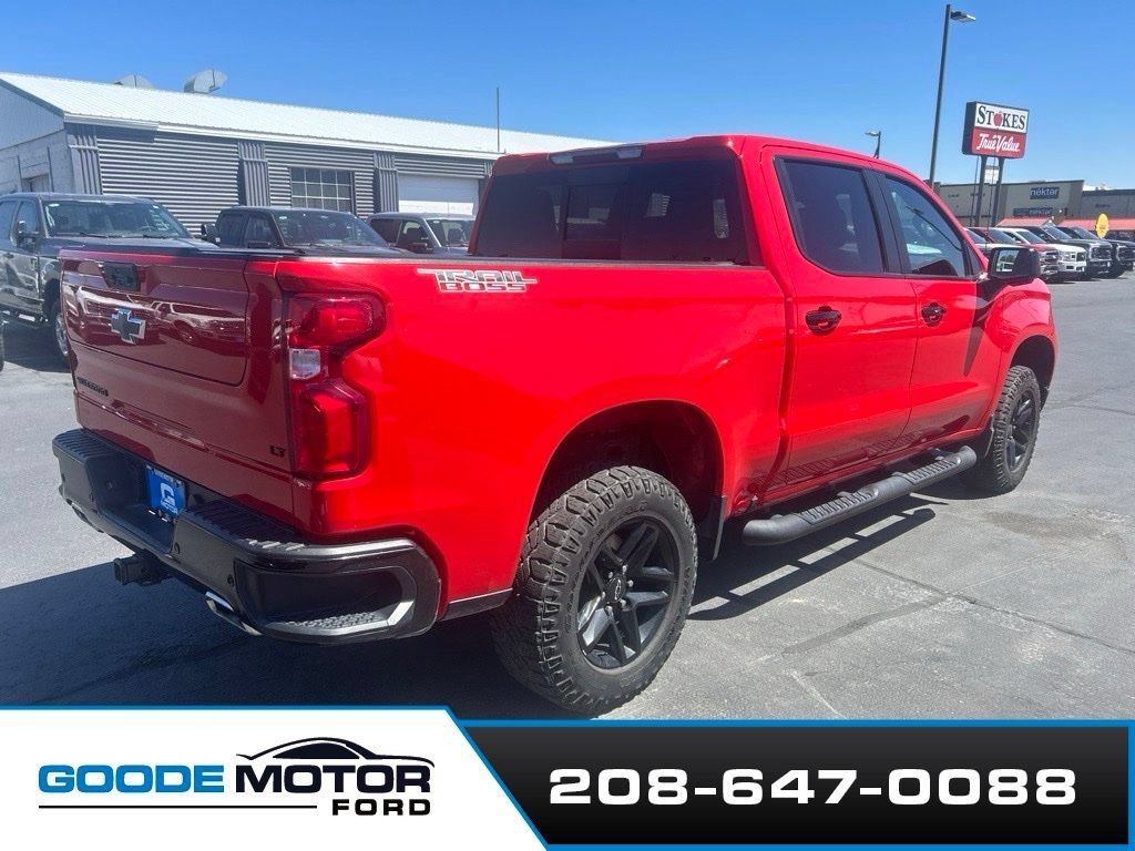Used 2022 Chevrolet Silverado 1500 LT Trail Boss w/ Convenience Package II AWD/4WD image 3