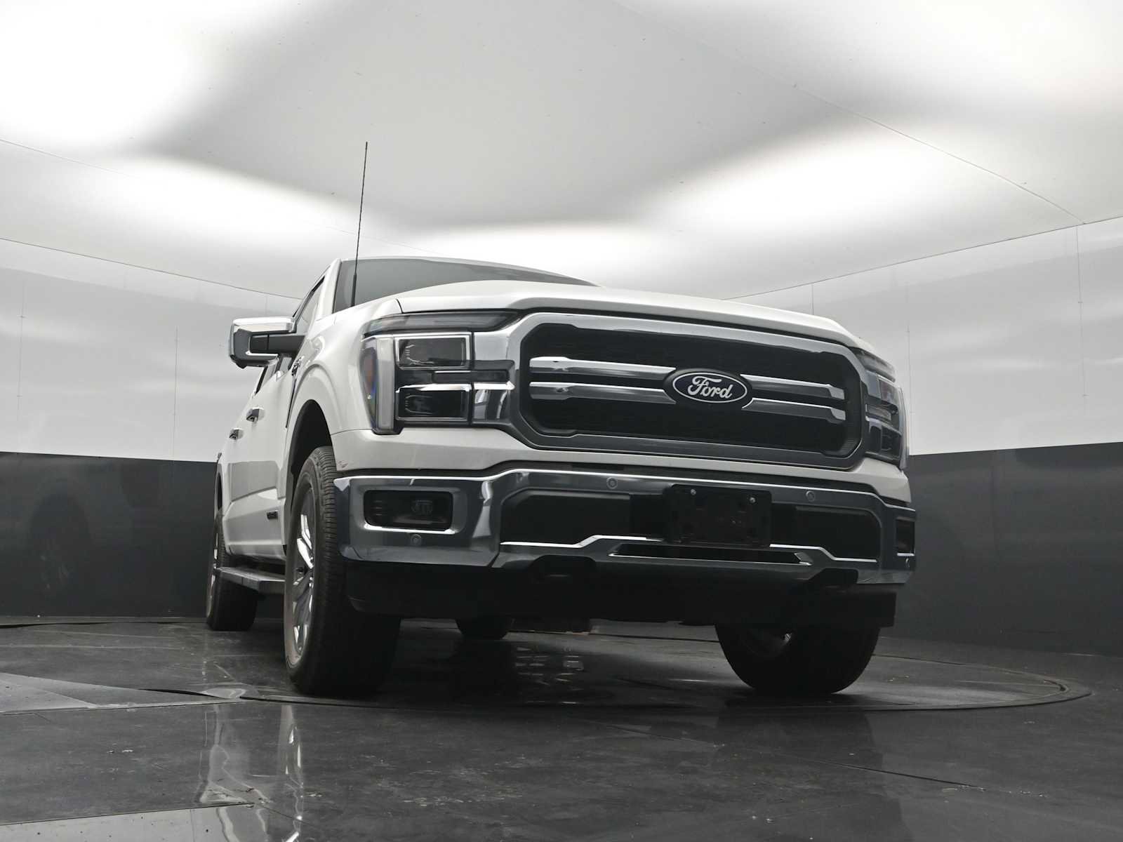 Certified 2025 Ford F150 Lariat w/ Equipment Group 501A Mid AWD/4WD image 19