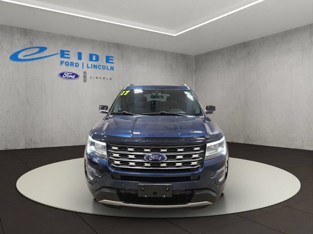 Certified 2017 Ford Explorer XLT w/ Equipment Group 202A AWD/4WD image 7