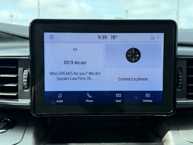 Certified 2021 Ford Explorer XLT w/ Equipment Group 202A AWD/4WD image 25