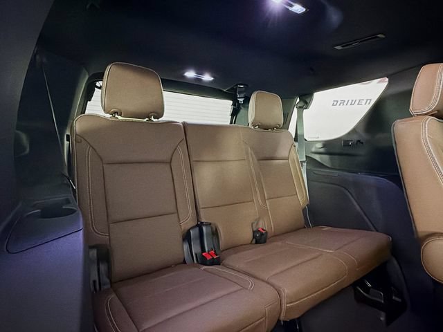 Used 2023 Chevrolet Tahoe High Country w/ Advanced Technology Package AWD/4WD image 34