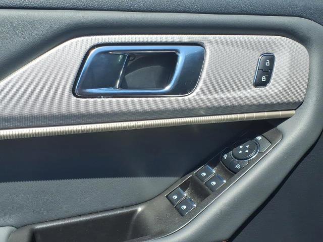 Certified 2025 Ford Explorer Active AWD/4WD image 18