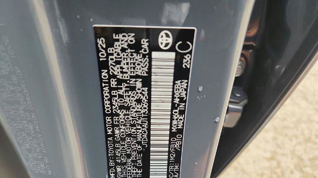 Used 2026 Toyota Prius LE FWD image 33