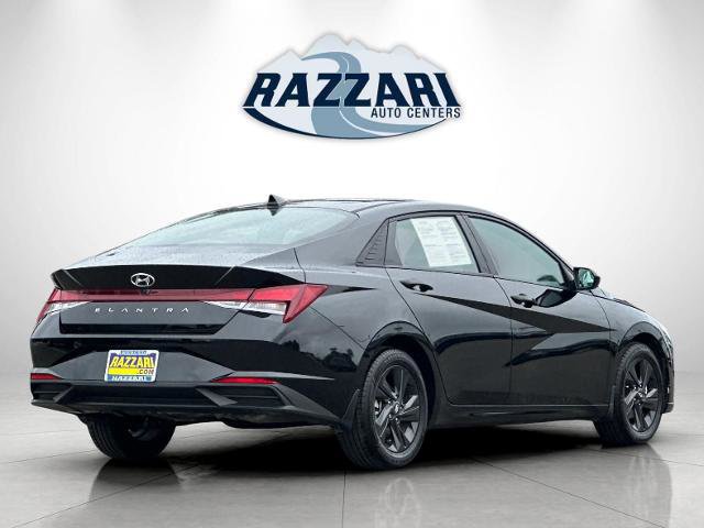 Used 2023 Hyundai Elantra SEL image 5