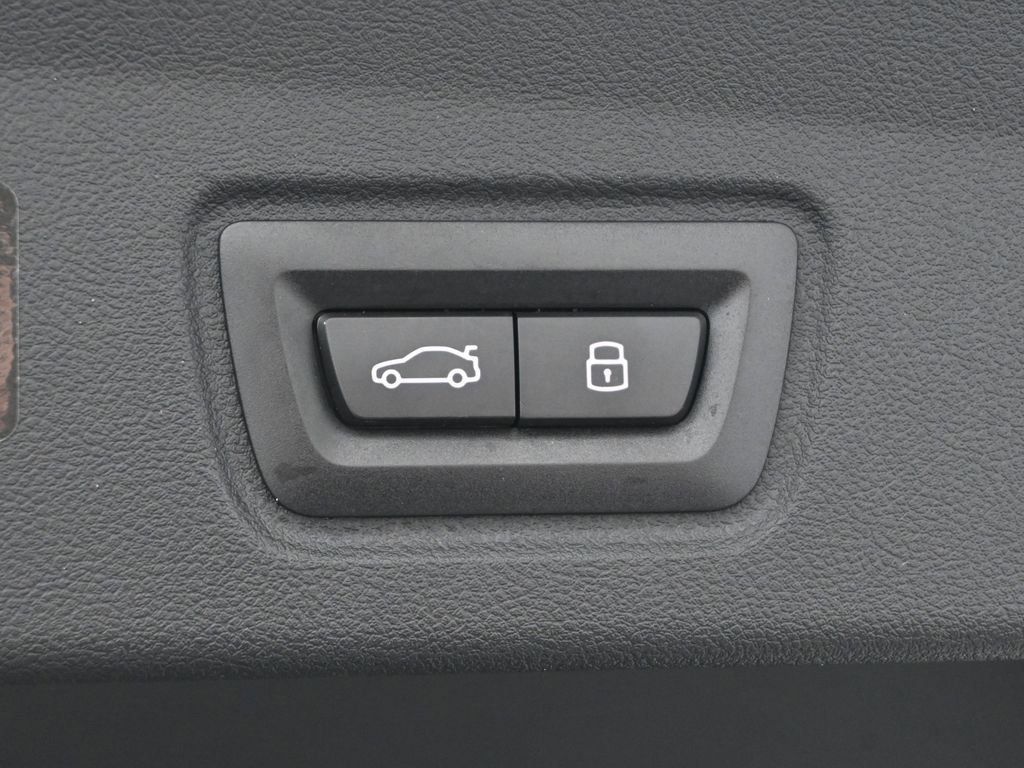 Used 2025 BMW i4 eDrive40 image 53