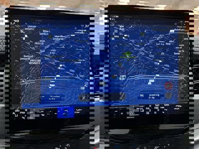 Certified 2024 Ford Expedition Max XLT image 10