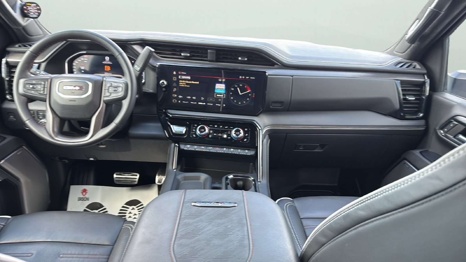 Used 2024 GMC Sierra 2500 AT4X AWD/4WD image 21