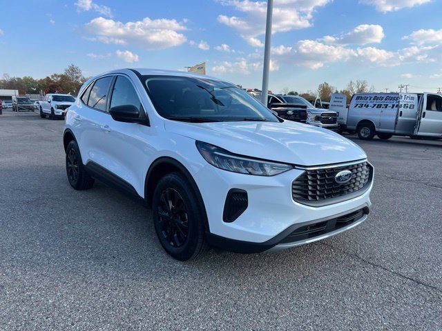 Certified 2023 Ford Escape Active AWD/4WD image 3