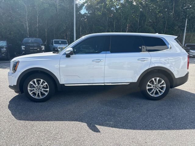 Used 2022 Kia Telluride LX image 2