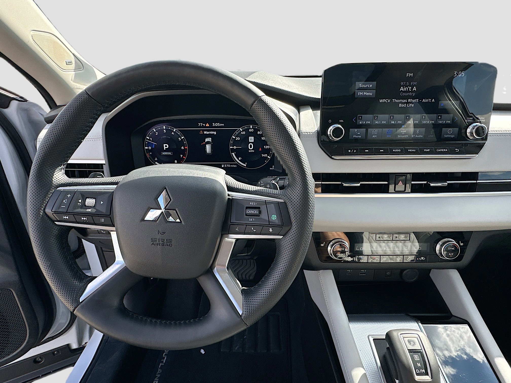 Used 2024 Mitsubishi Outlander SEL Black Edition image 11