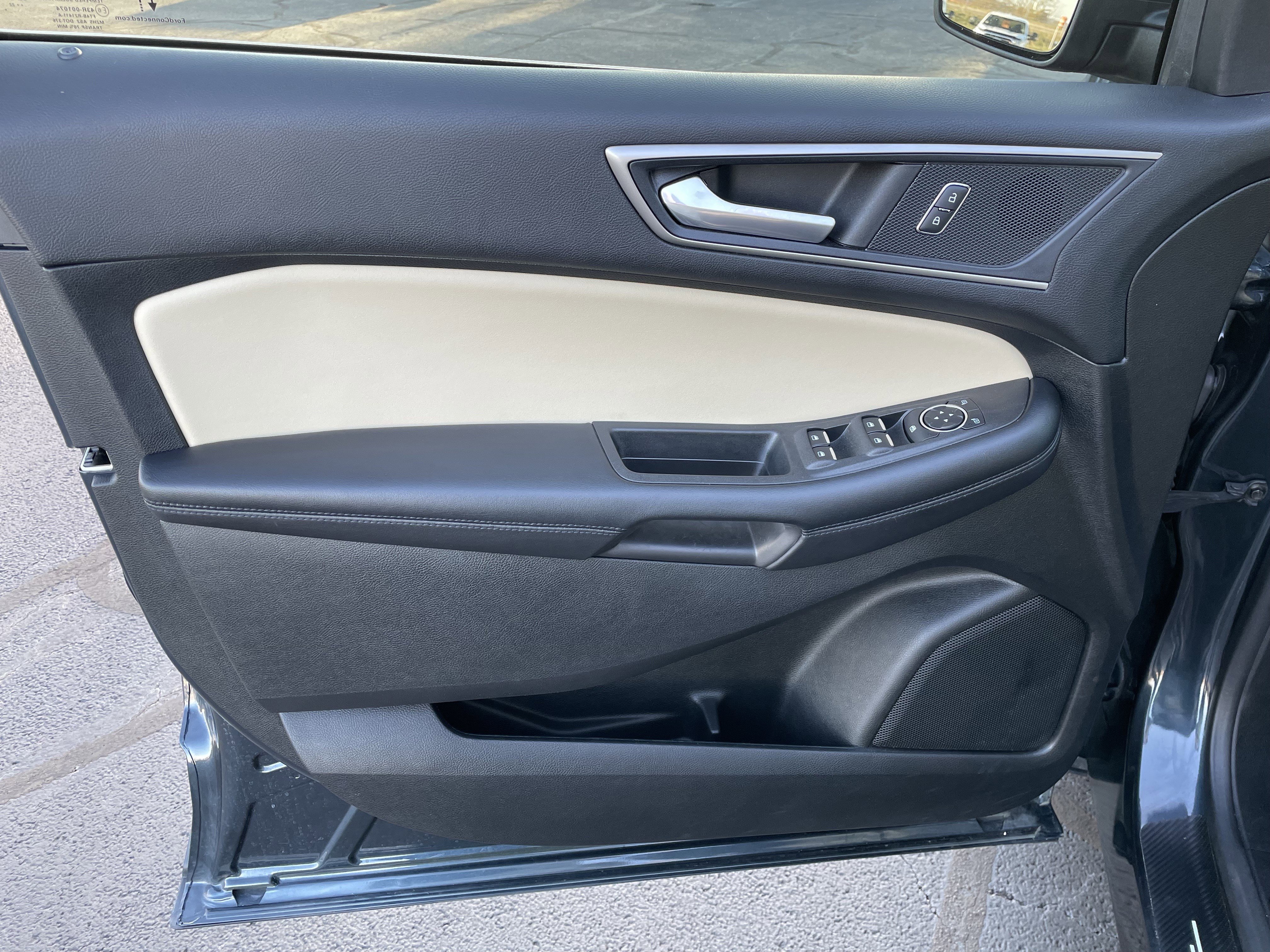 Certified 2022 Ford Edge SEL w/ Convenience Package image 13