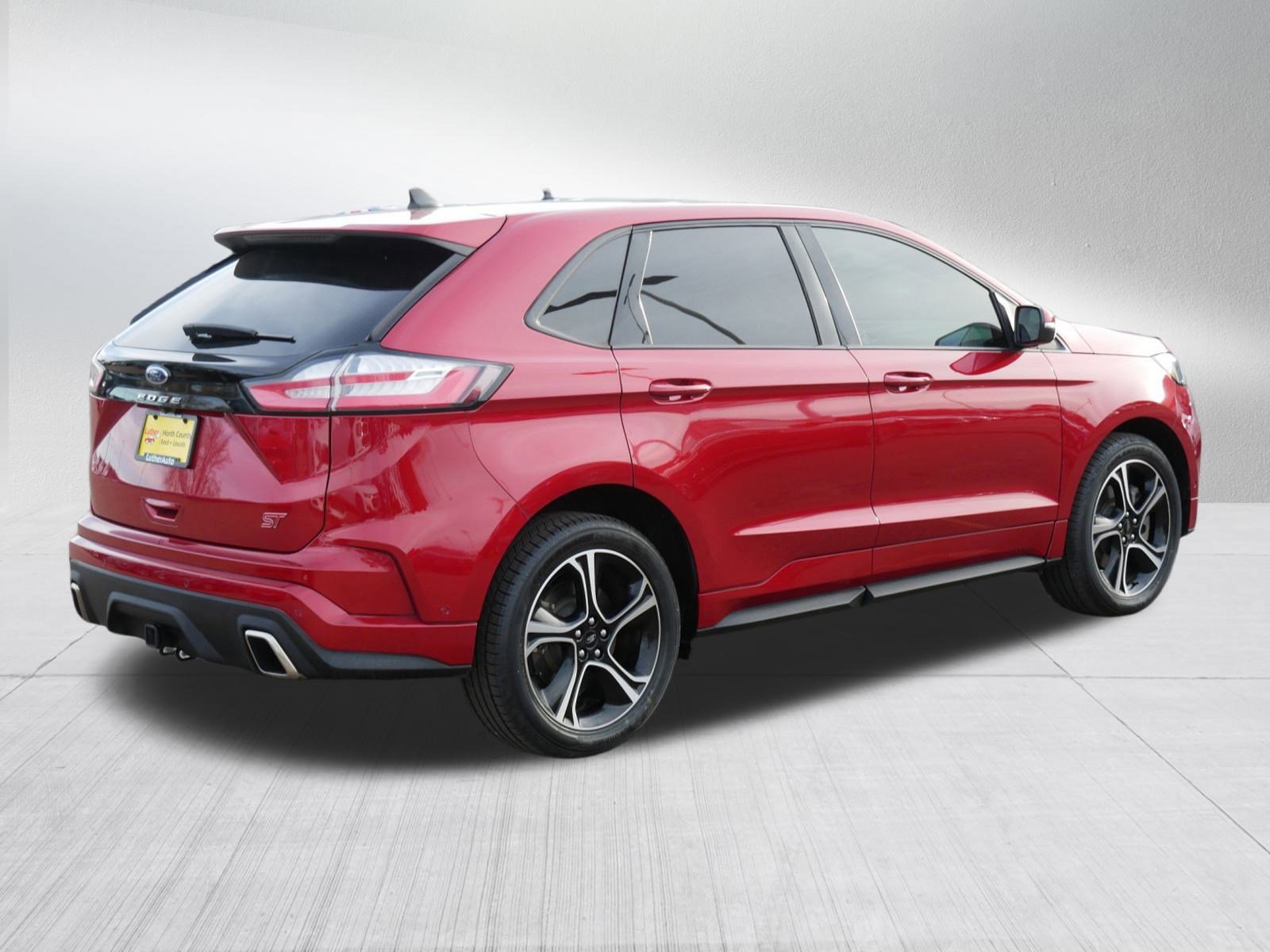 Certified 2022 Ford Edge ST w/ Equipment Group 401A image 5