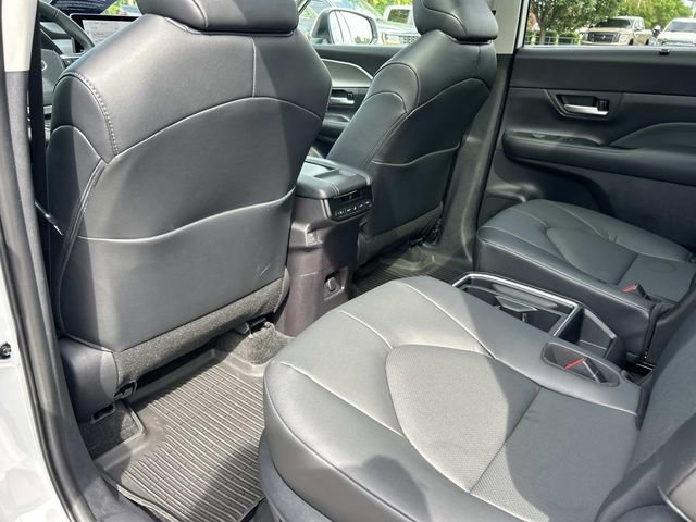 Used 2026 Toyota Grand Highlander AWD image 18