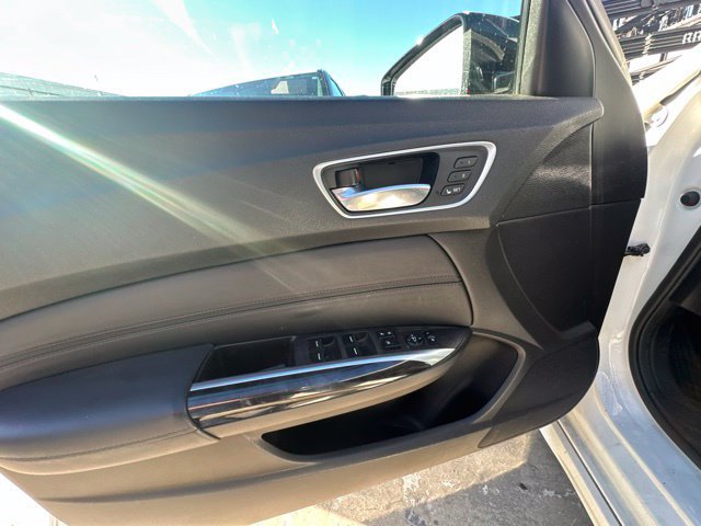 Used 2018 Acura TLX V6 FWD image 17