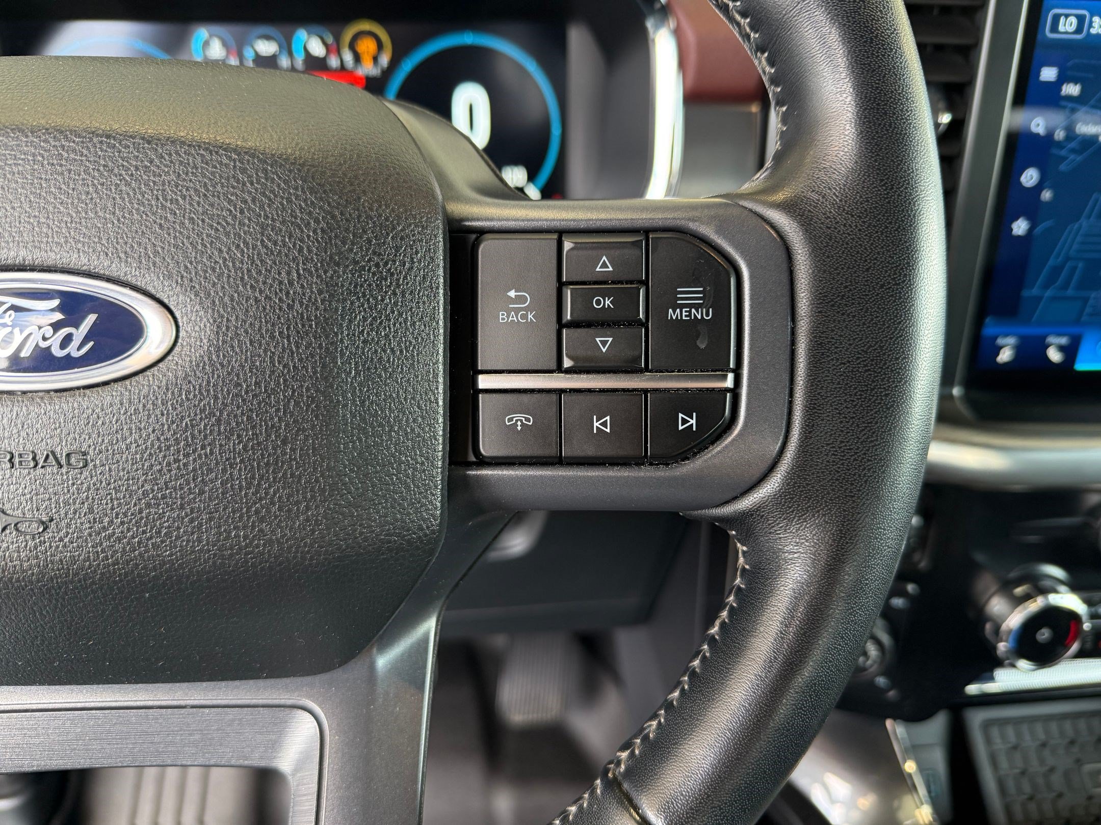 Certified 2023 Ford F150 Lariat w/ Equipment Group 502A High AWD/4WD image 19