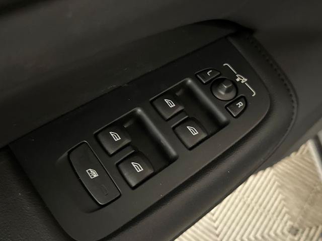Used 2025 Volvo S60 B5 Core AWD/4WD image 16